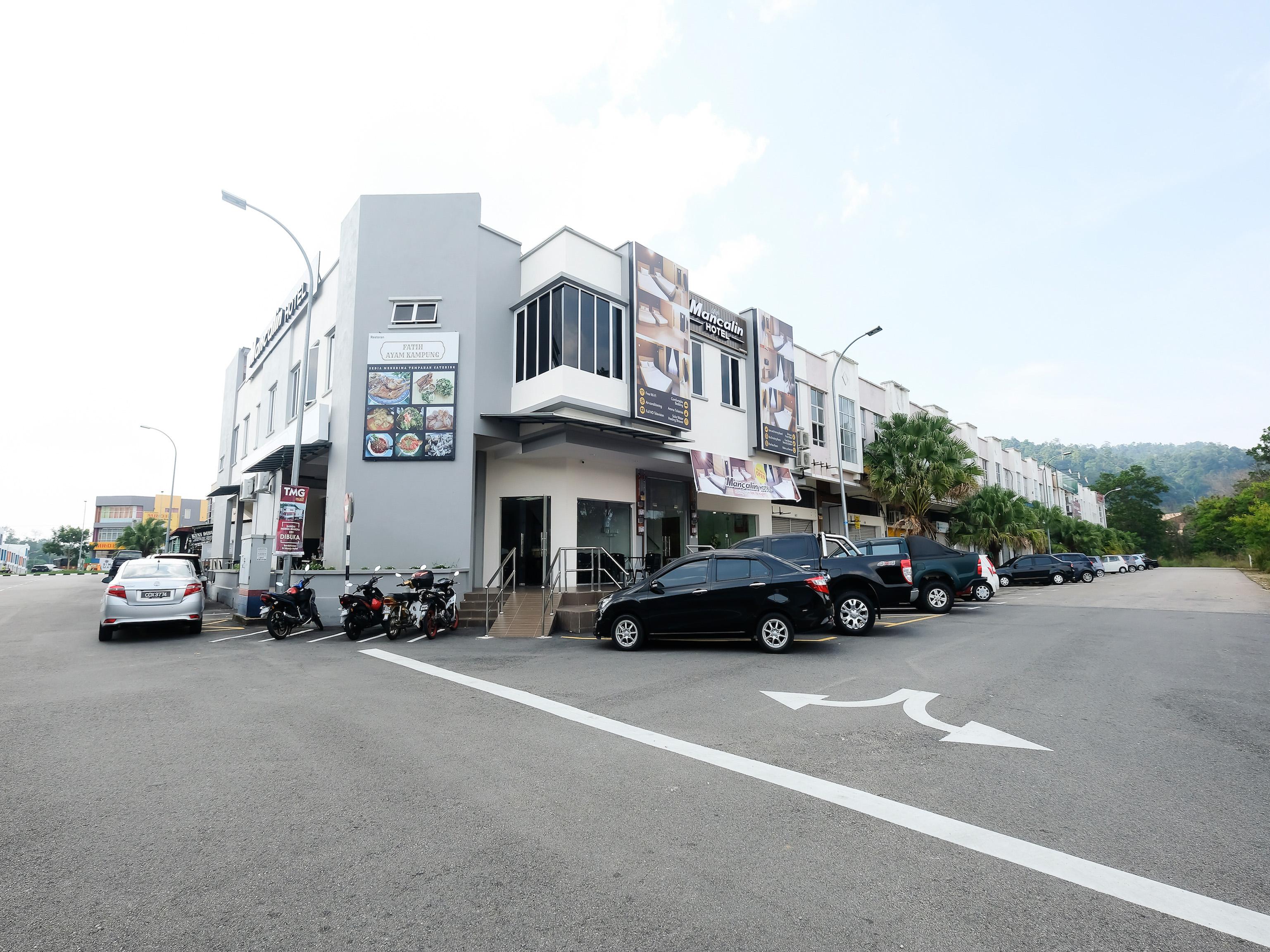 Super Oyo 43935 Mancalin Hotel Kuantan Extérieur photo